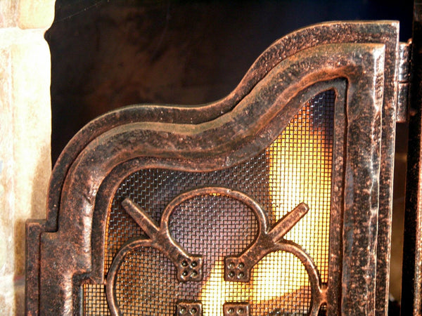 Parsival Three Leaf Fireplace Screen Door